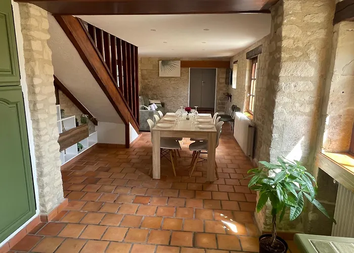 Gesse, Maison Avec Terrasse